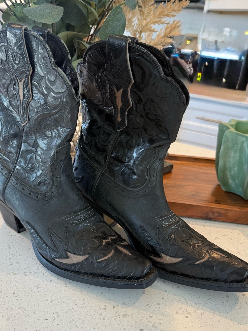 New ARIAT  Dahlia Cutter Toe Boots Women's 9 Black Western Leather Cowboy 9B